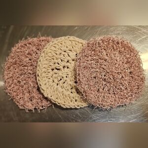 Dusty Pink & White Cotton Round bath kitchen scrubby yarn washcloth Handcrafted
